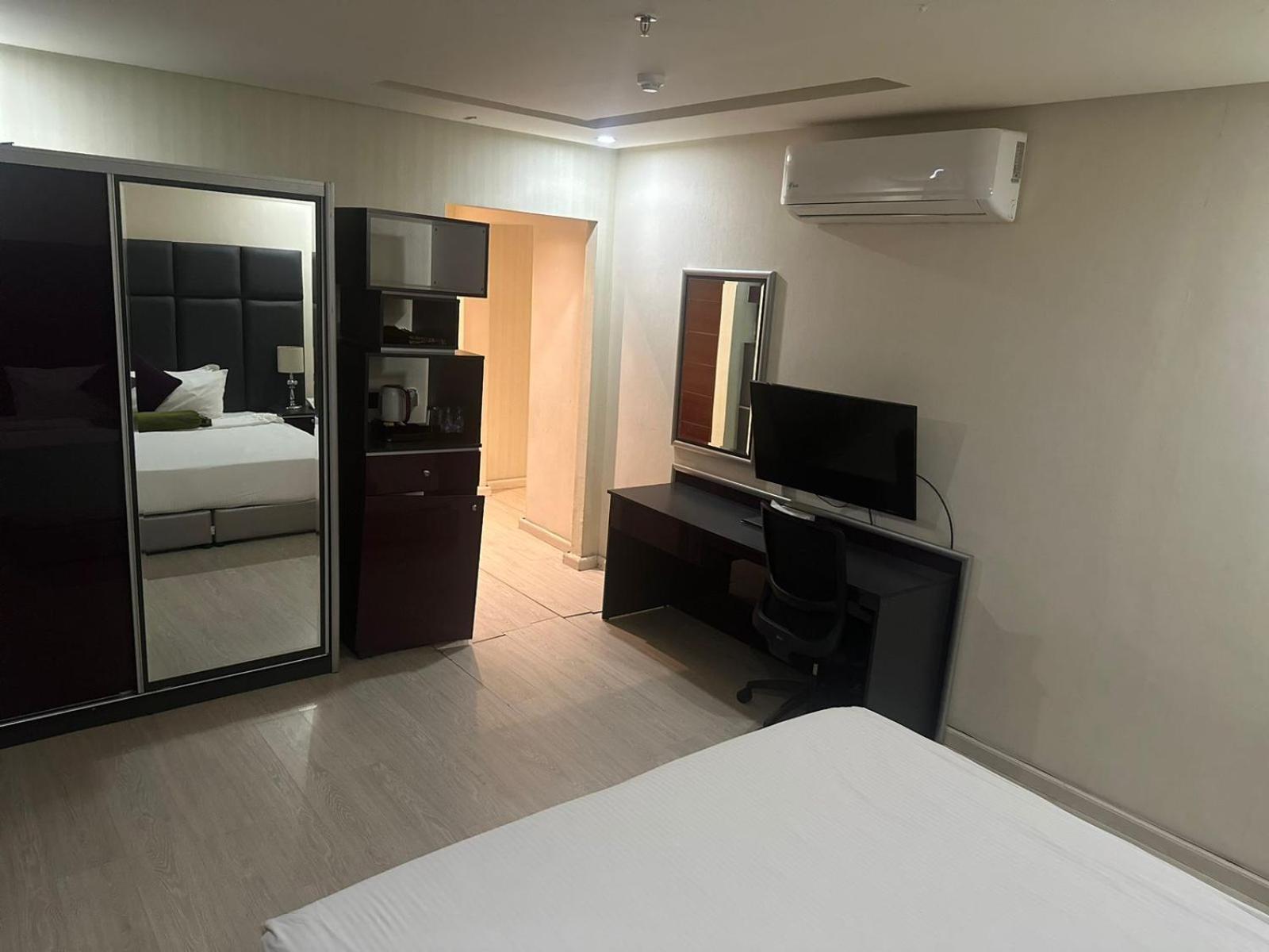 אל-מדינה Nawa Madinah Hotel מראה חיצוני תמונה